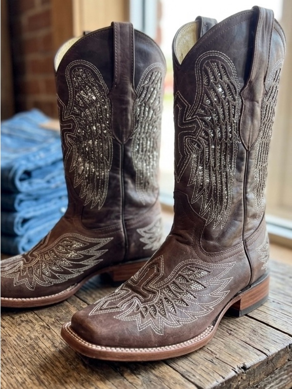 E&A Outlaws Wing & Cross Sequin Inlay Leather Western Boots Square Toe Size 8